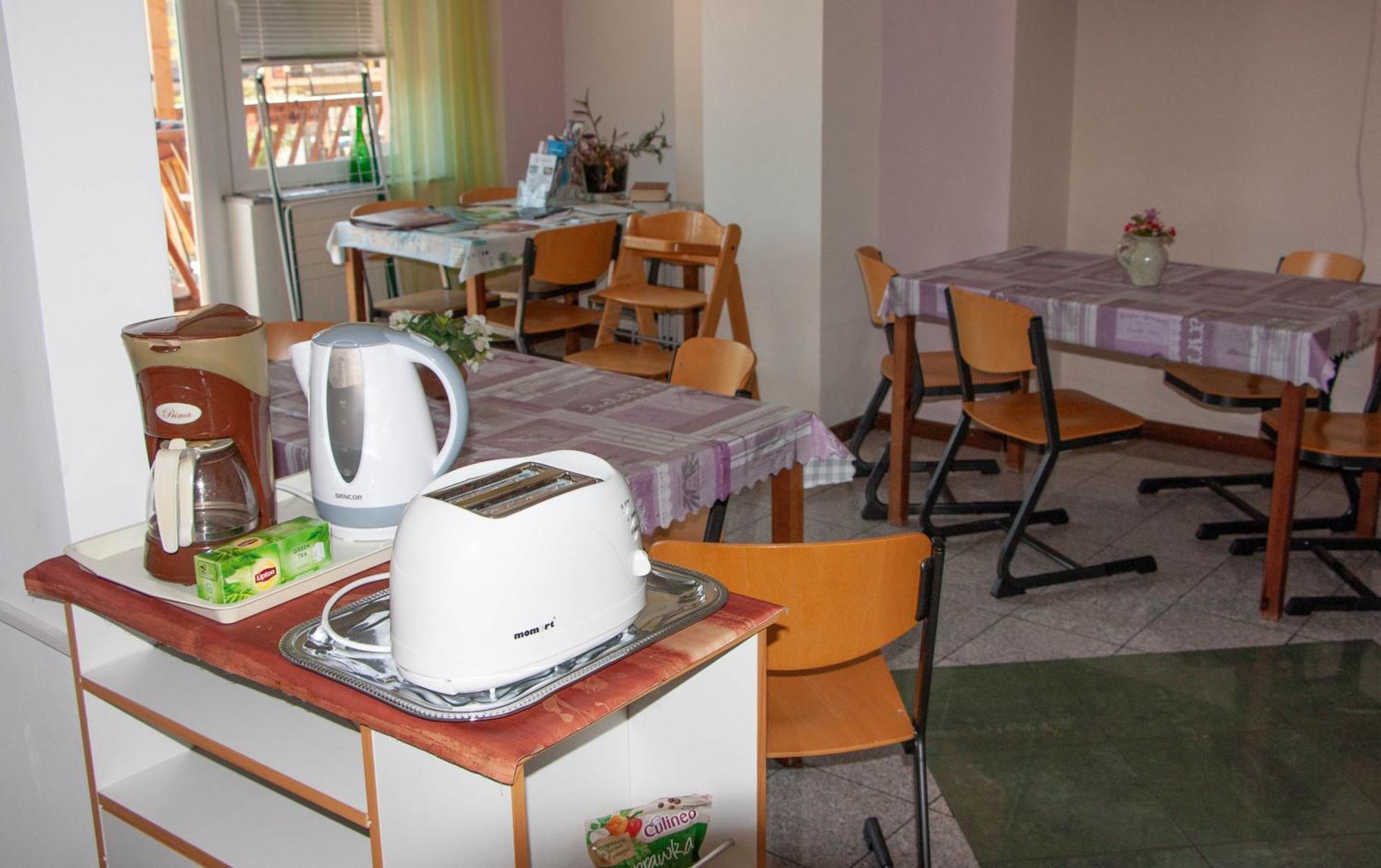 Aquarius Vendeghaz Hotel แซแก็ด ภายนอก รูปภาพ